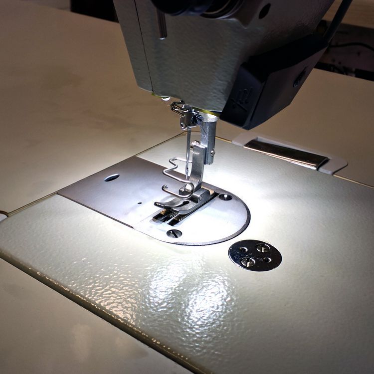 GC6158MD Промышленная швейная машина "Typical" (комплект: голова+стол) 324127 фото