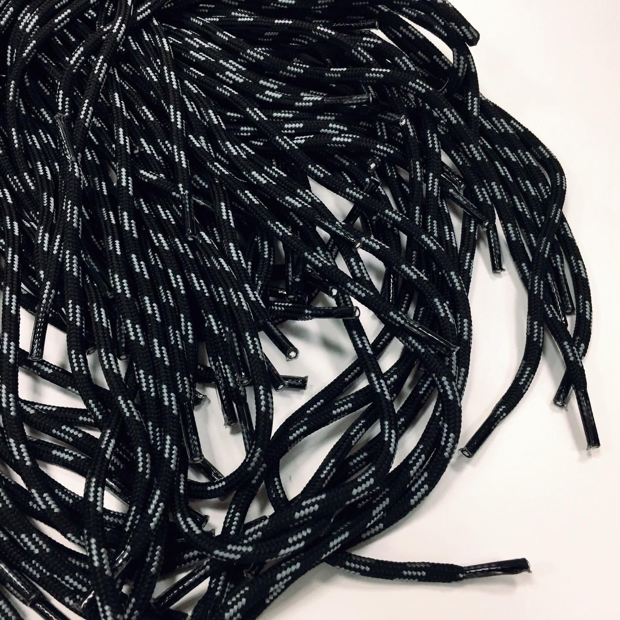 Шнурки полегшені з запаяними кінцями кол білий пунктир чорний 120см (уп 50пар) 318006 фото